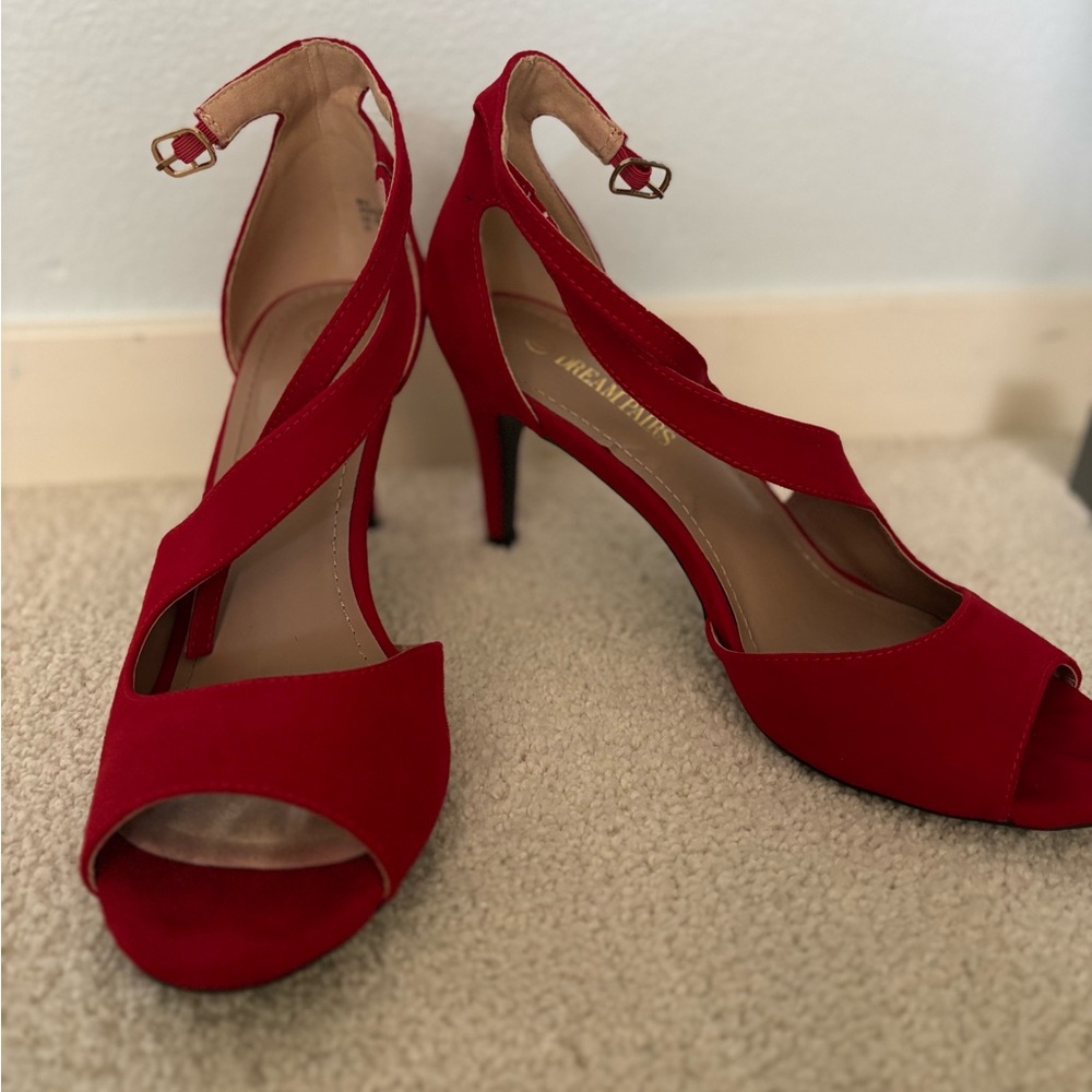 Elegant Red Women's Heels - Picture 2 of 5